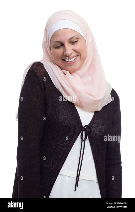 A Shy Muslim Babe .